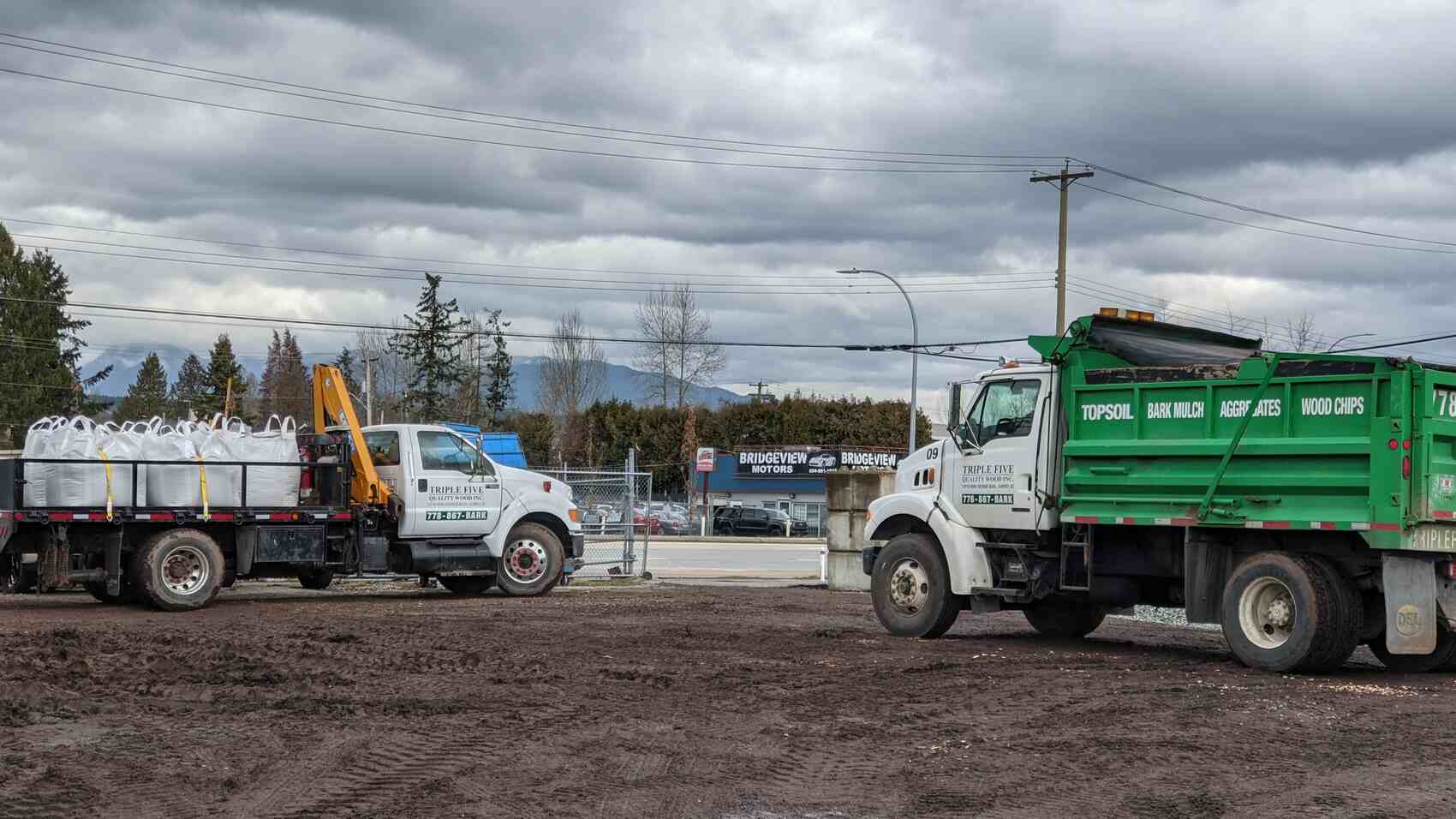 bark mulch delivery